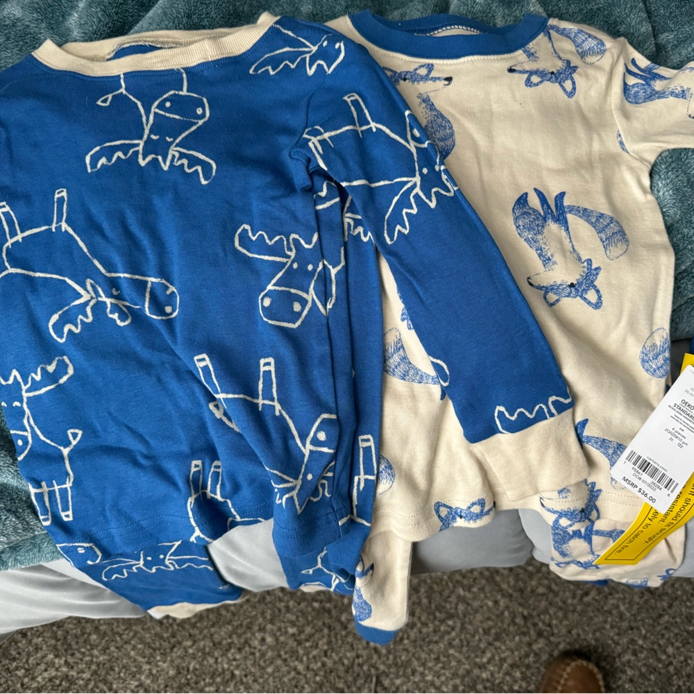 Carters Long sleeve Pjs